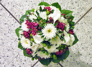 Zugestellter Blumenstrauß